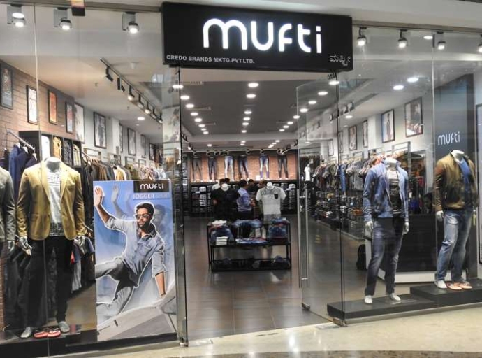Mufti unveils bold elegance for Autumn-Winter 2023